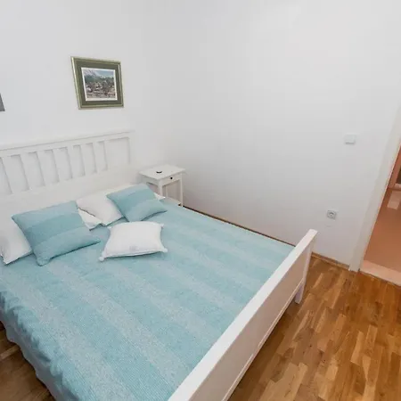 Ctma200/ Holiday House With Private Heated Pool Makarská