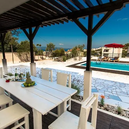Vila Ctma200/ Holiday House With Private Heated Pool
